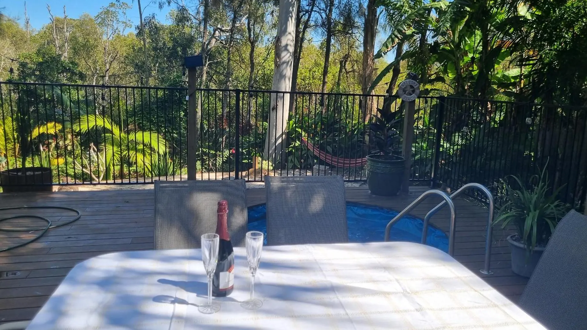 فندق مبيت وإفطار مبيت وإفطار Karragarra Island Birdsong Retreat On Lamb Island أستراليا